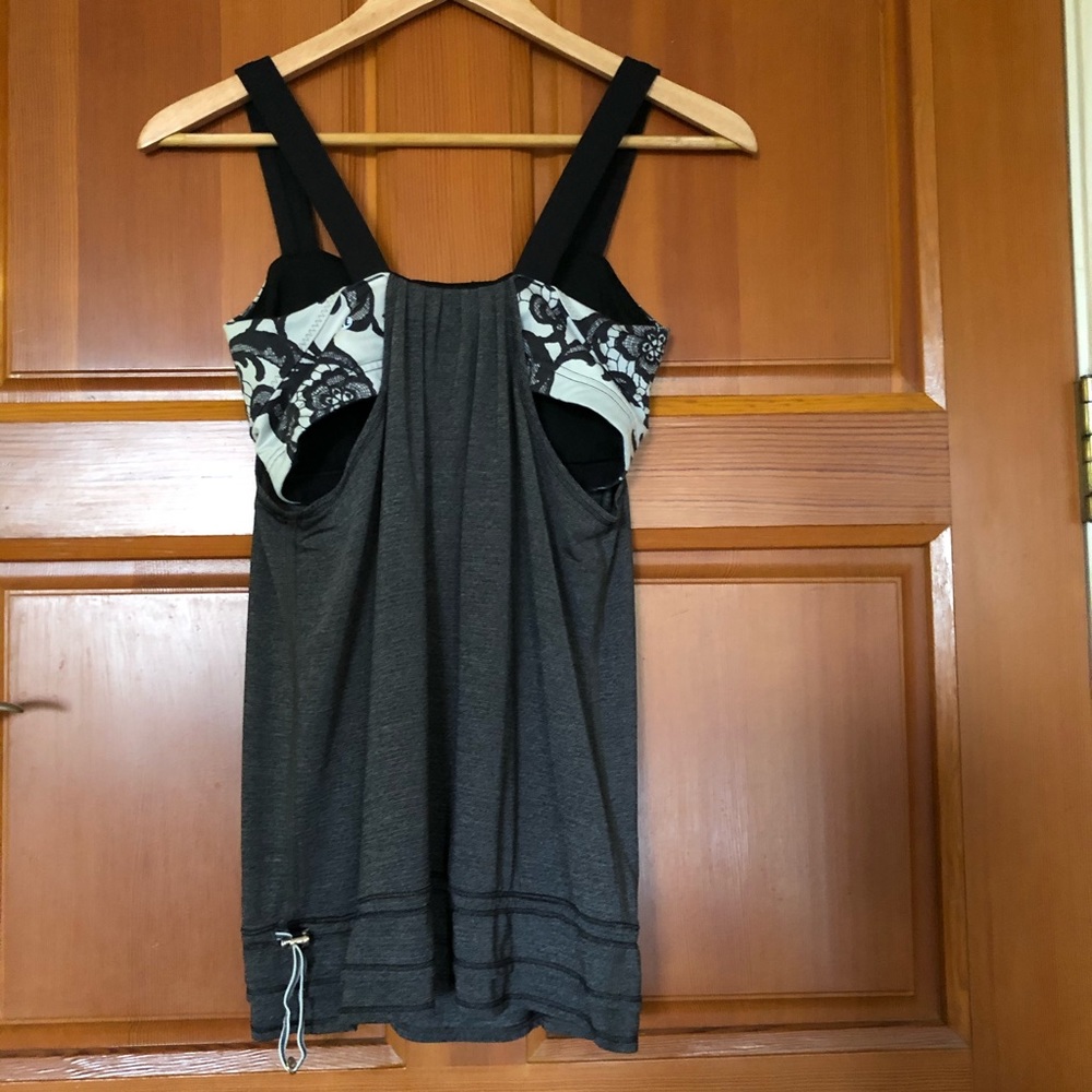 Lululemon Run: Back On Track Tank Top size…